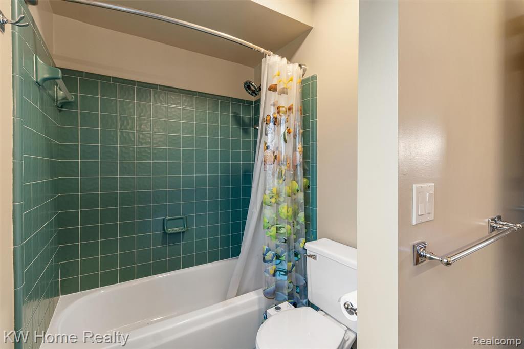 45095 Turnberry Court, Canton, MI 48188 — Photo 23
