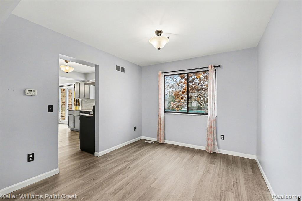 47064 Sarnus Drive, Macomb, MI 48044 — Photo 15