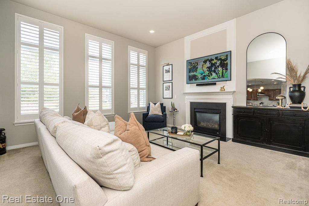 648 MELROSE, Oakland, MI — Photo 11