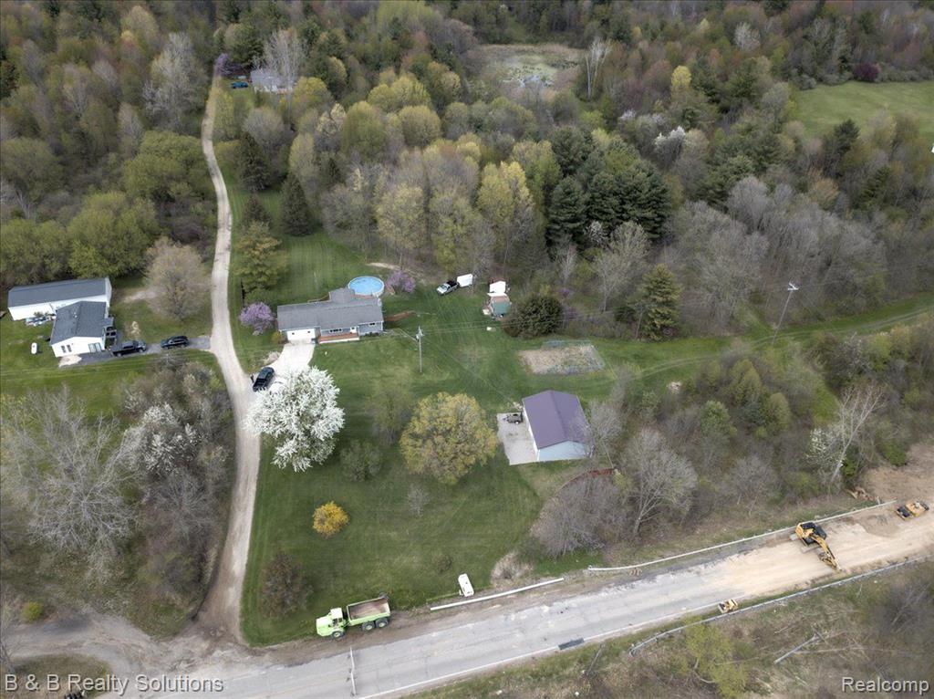 4114 COLUMBIAVILLE Road, Columbiaville, MI 48421 — Photo 31
