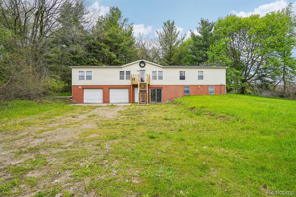 3363 N Branch Road, North Branch, MI 48461