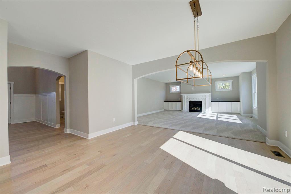 614 ROUND ROCK Drive, Howell, MI 48843 — Photo 7