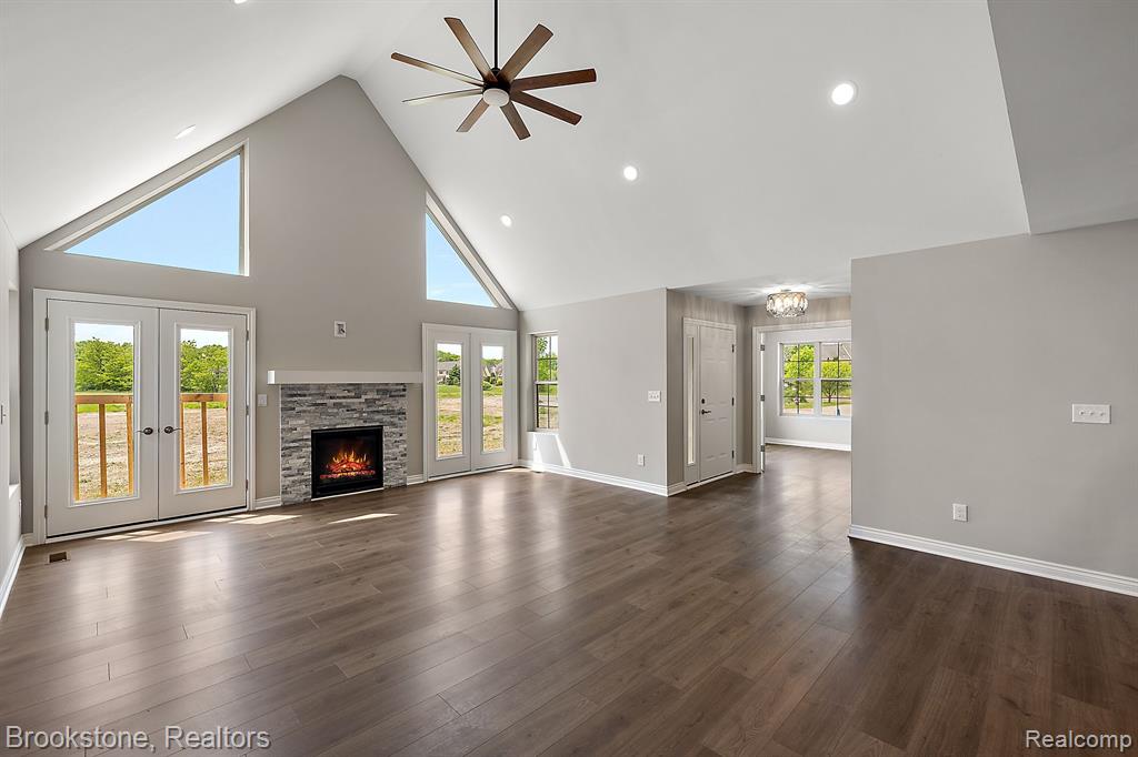 46682 Emerald Creek Drive, Shelby Twp, MI 48315 — Photo 17
