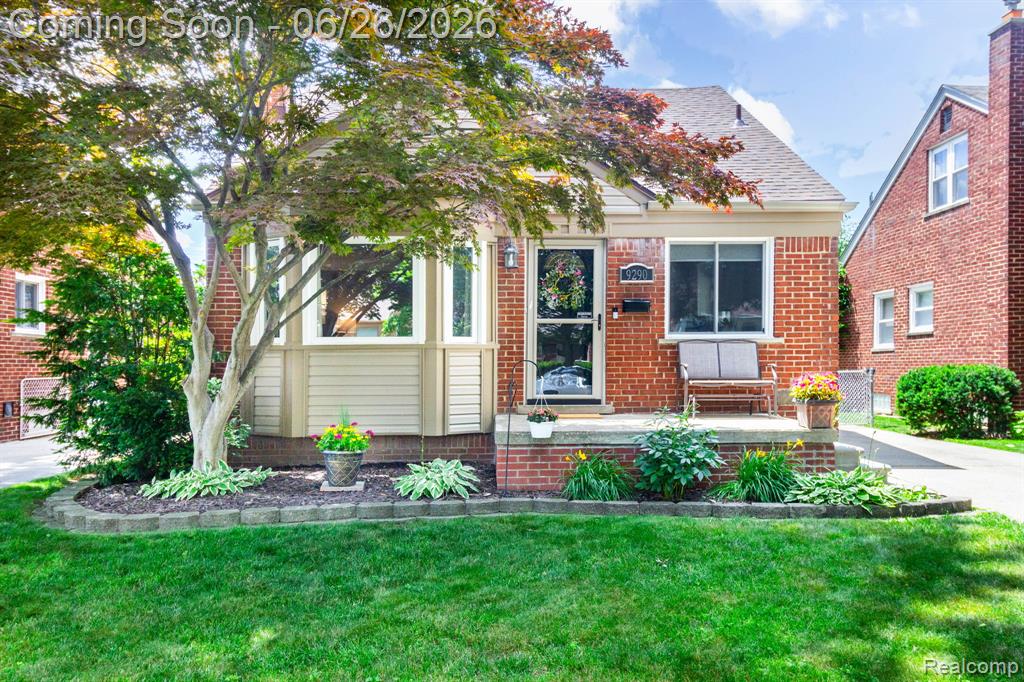 9290 Niver Avenue, Allen Park, MI 48101 — front exterior