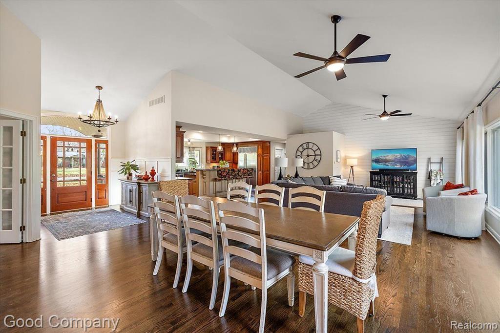 4671 BURNLEY Drive, Bloomfield Hills, MI 48304 — Photo 12