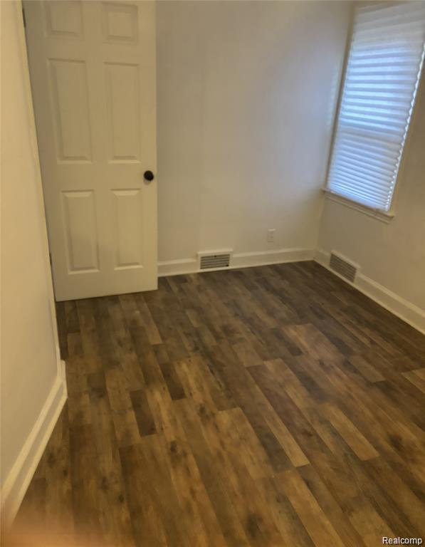 12124 Asbury Park, Detroit, MI 48227 — Photo 9