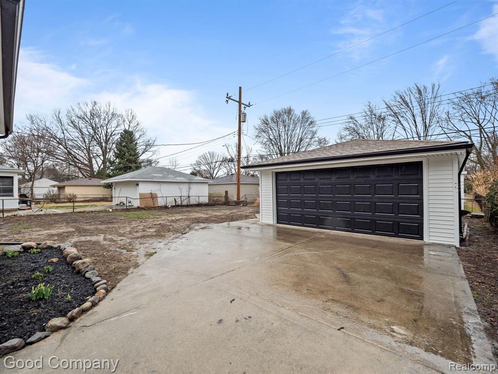 16979 MARGUERITE Street, Beverly Hills, MI 48025 — Photo 23