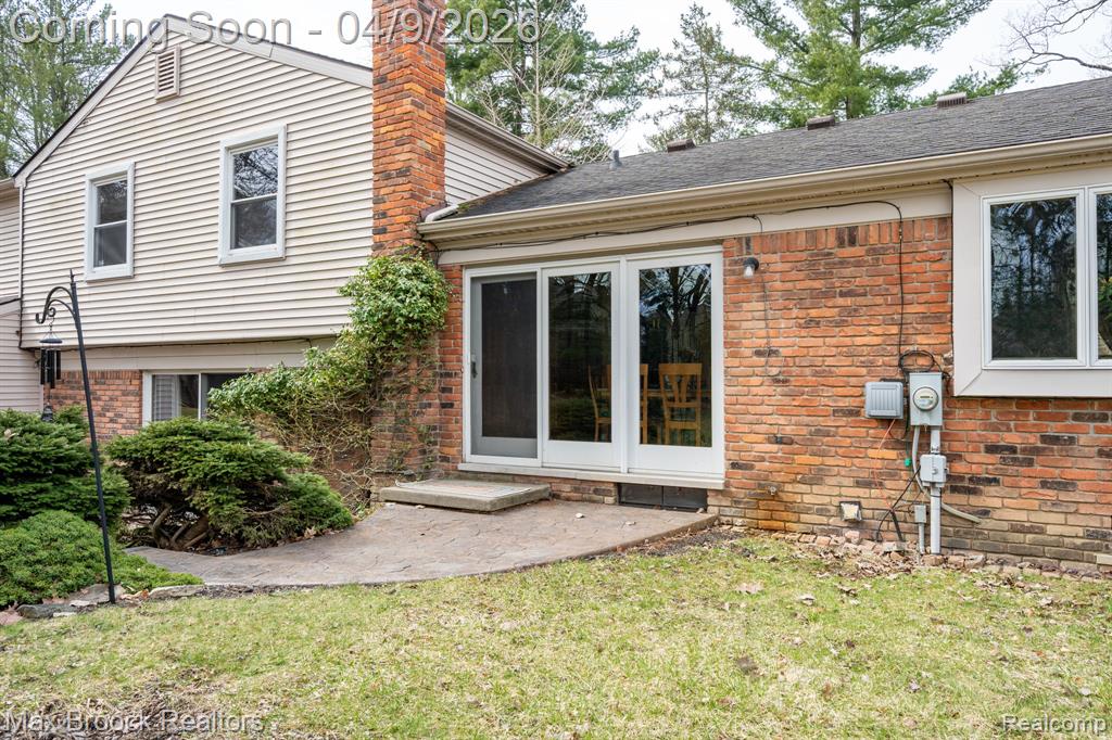 44020 Cottisford Street, Northville, MI 48167 — Photo 40