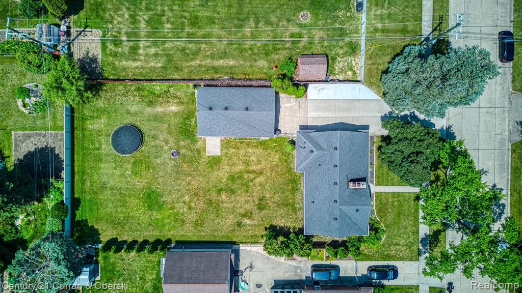 8943 ROSLYN Street, Livonia, MI 48150 — Photo 25