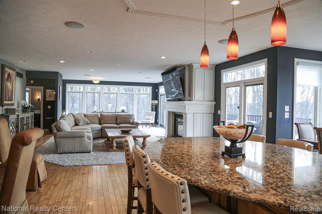 4888 INDIAN CREEK Drive, Jackson, MI 49201 — Photo 2