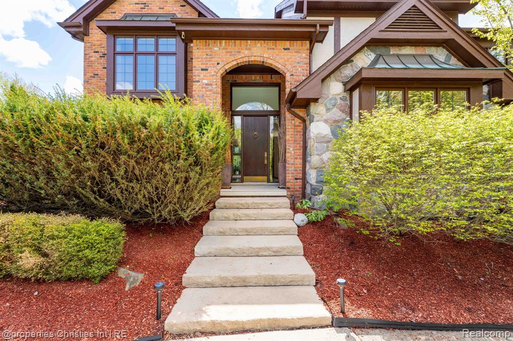 1743 Beechwood Way, Bloomfield Hills, MI 48302 — Photo 3
