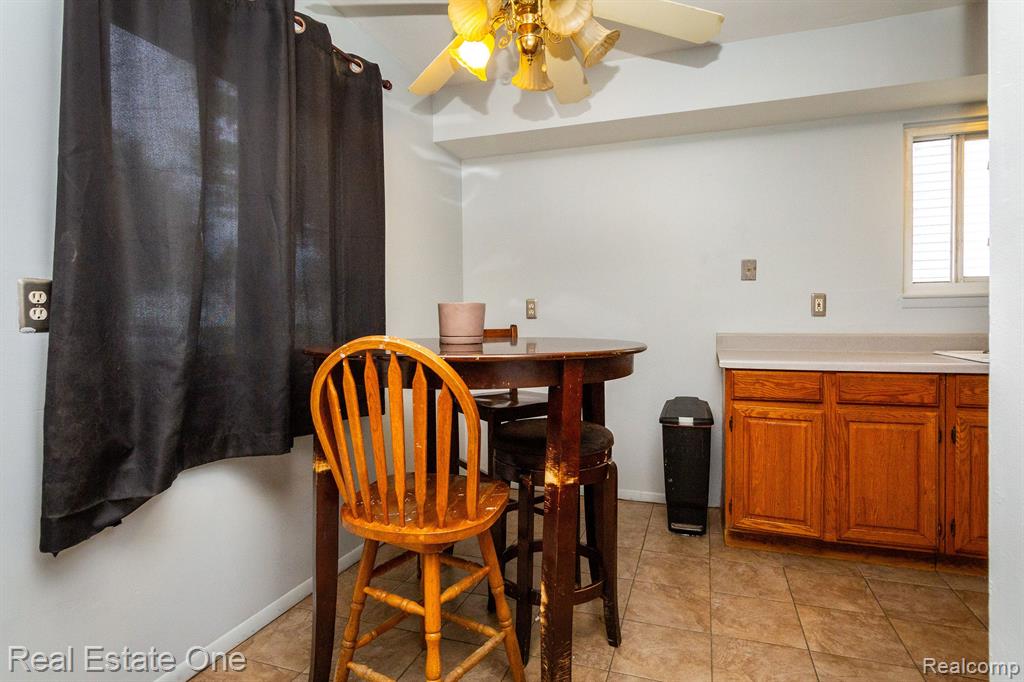 9065 WILLIAM Street, Taylor, MI 48180 — Photo 6