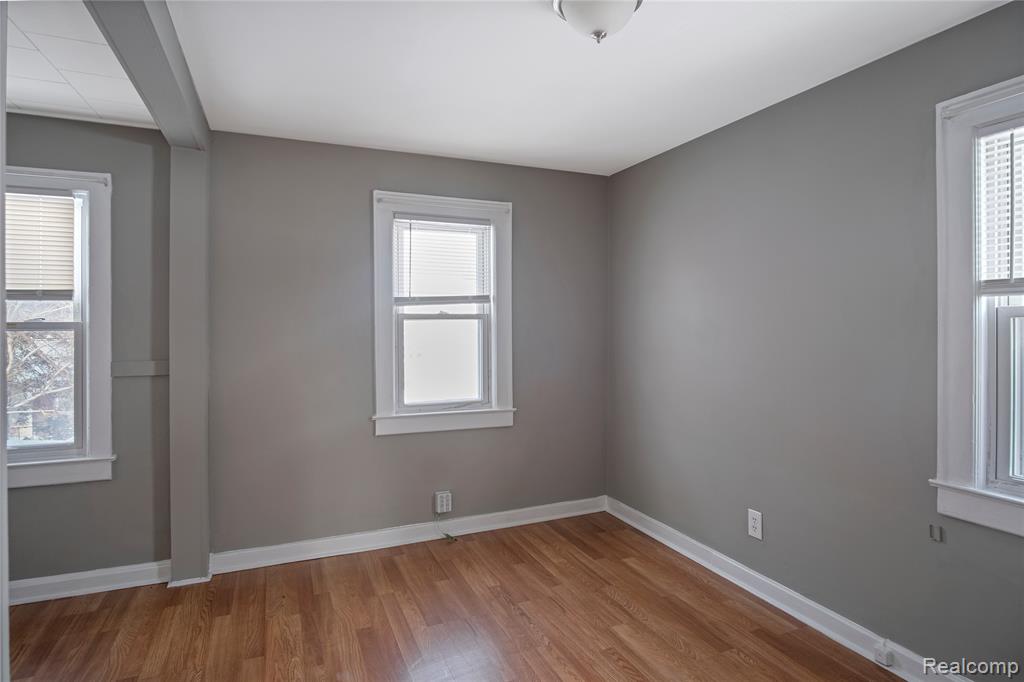 406 W 12 Mile, Royal Oak, MI 48073 — Photo 11