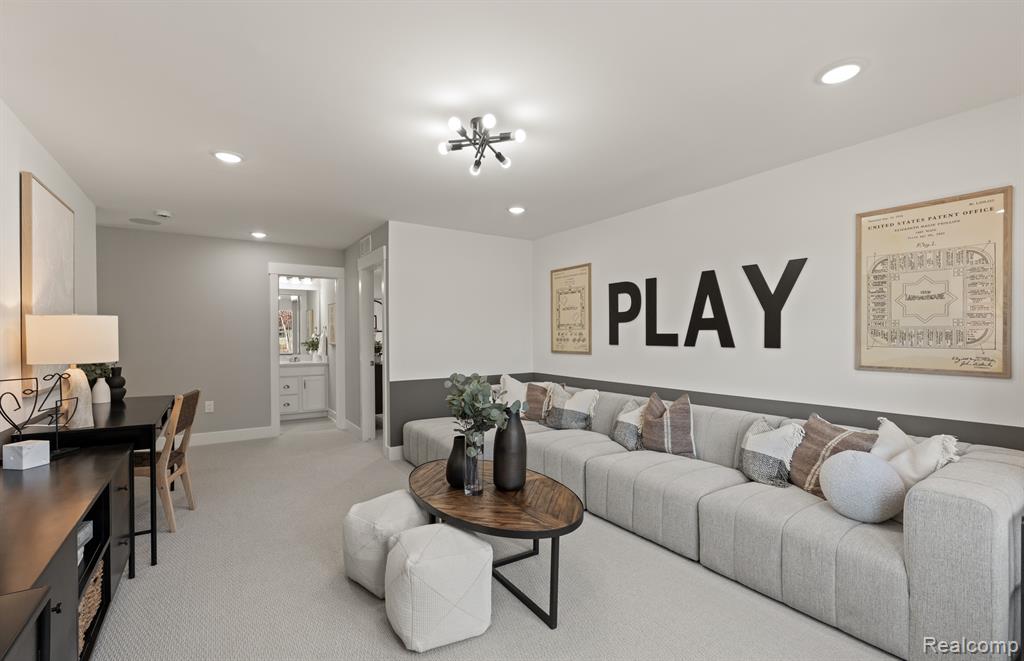 59604 Schuss Gully Drive, New Hudson, MI 48165 — Photo 9