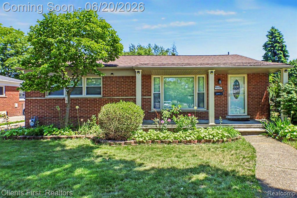 8260 Arnold Street, Dearborn Heights, MI 48127 — Photo 2