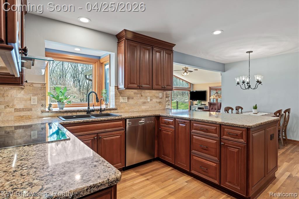 1631 Mystic Hills Drive, Milford, MI 48380 — Photo 18