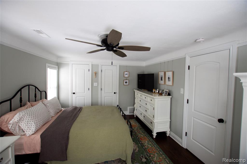 550 Pinecrest Drive, Ferndale, MI 48220 — Photo 24