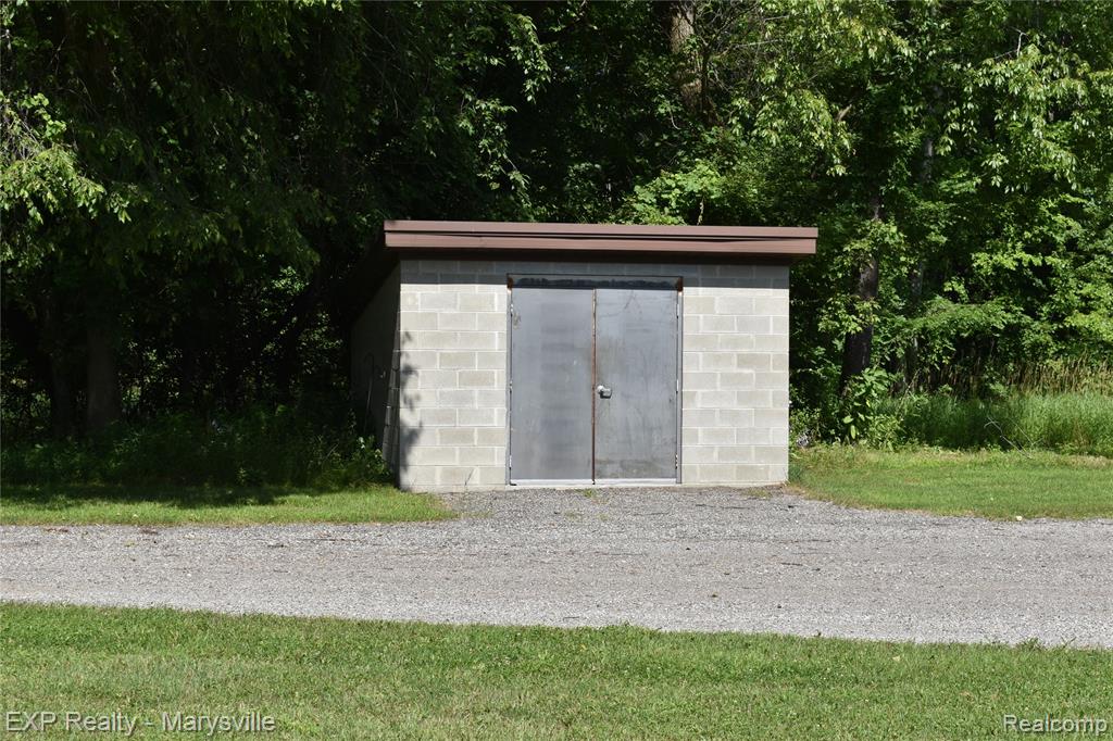 12980 Metcalf Road, Brockway, MI 48097 — Photo 15