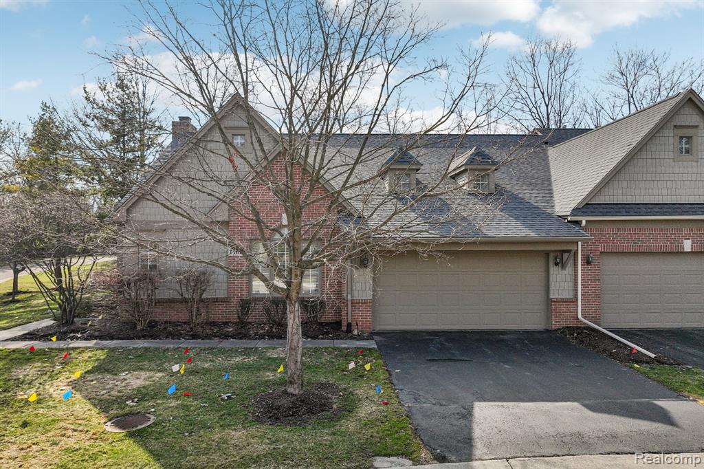 7366 Crackling Creek Circle, 1, West Bloomfield, MI — Photo 35