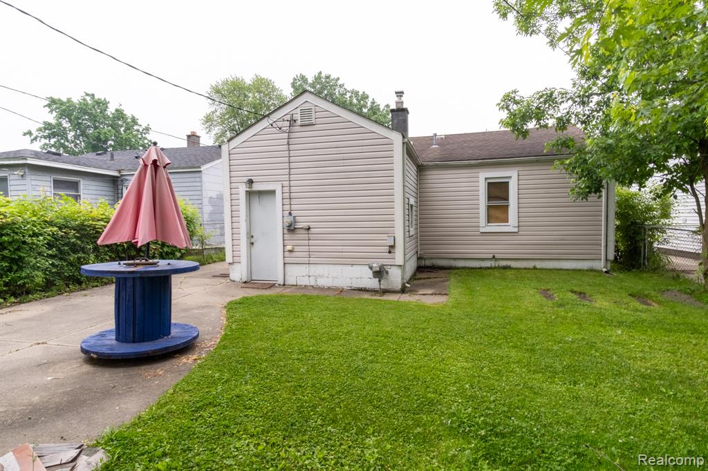 623 E Brockton Avenue, Madison Heights, MI 48071 — Photo 22