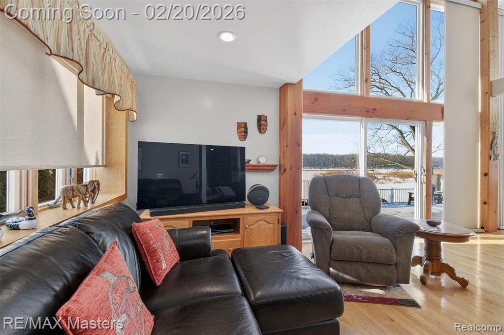 27429 W Huron River Drive, Flat Rock, MI 48134 — Photo 8