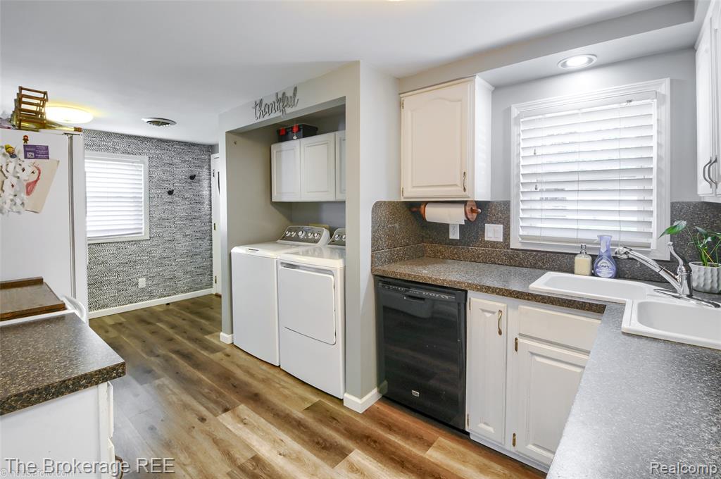 4462 Dye Road, Swartz Creek, MI 48473 — Photo 15