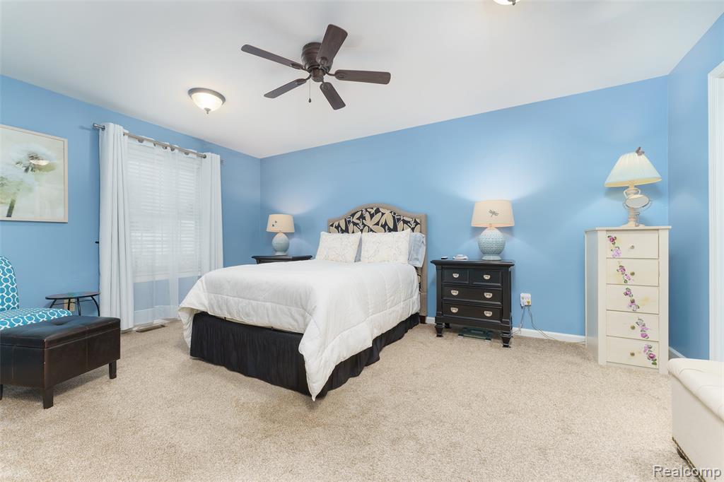 722 Griswold Street, 8, Howell, MI 48843 — Photo 18