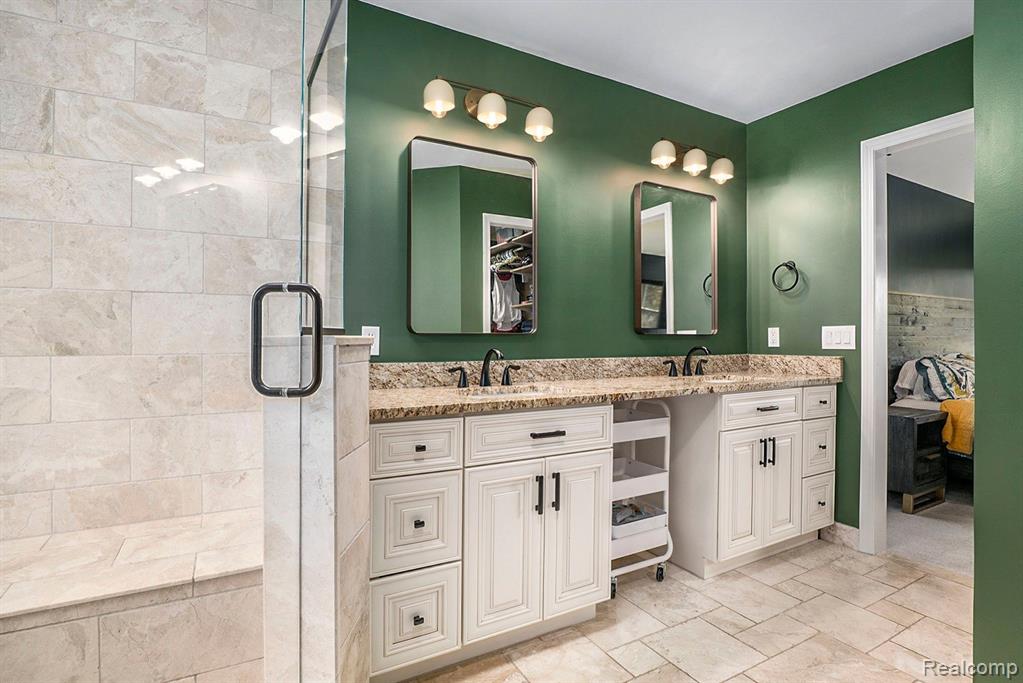 5489 Pine Lake Drive, Brighton, MI 48116 — Photo 20