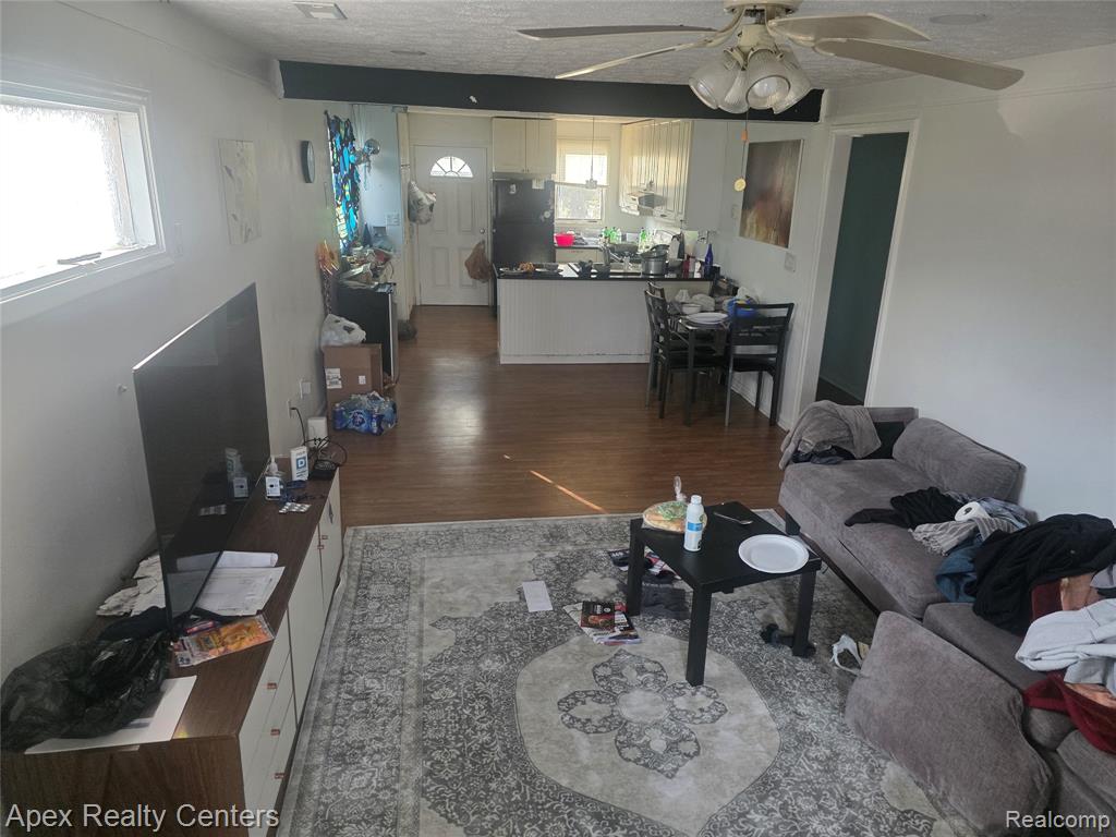 6165 Nightingale Street, Dearborn Heights, MI 48127 — Photo 3