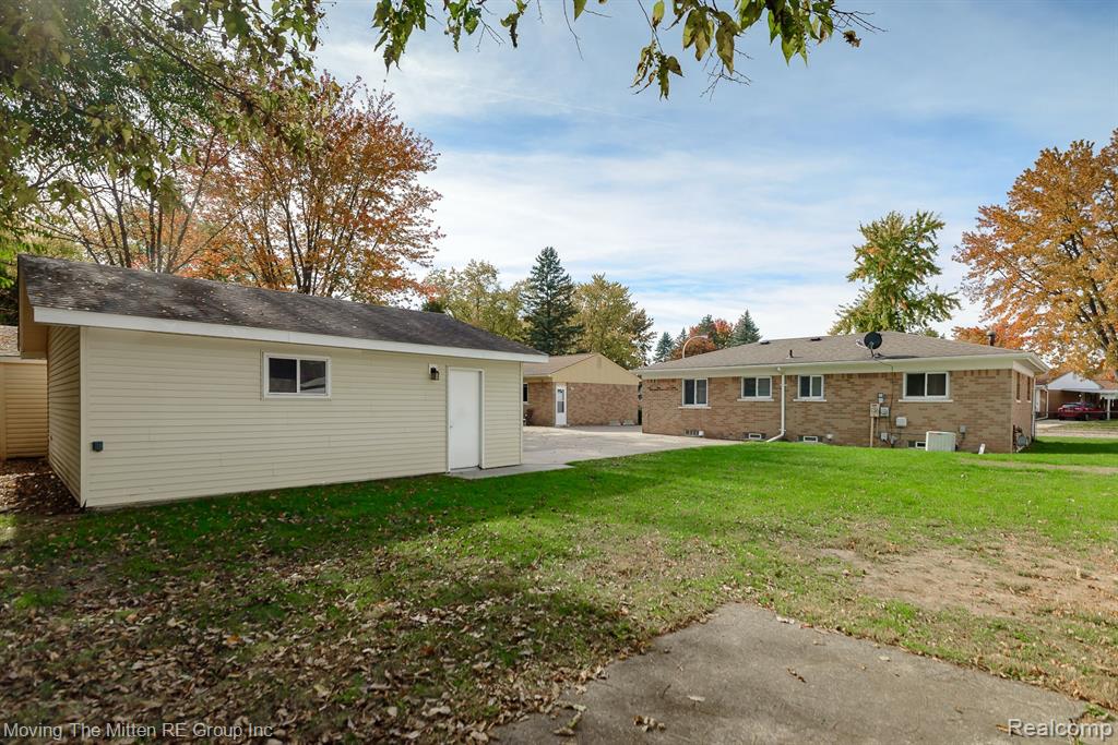9421 VAN BUREN Street, Van Buren, MI 48111 — Photo 27