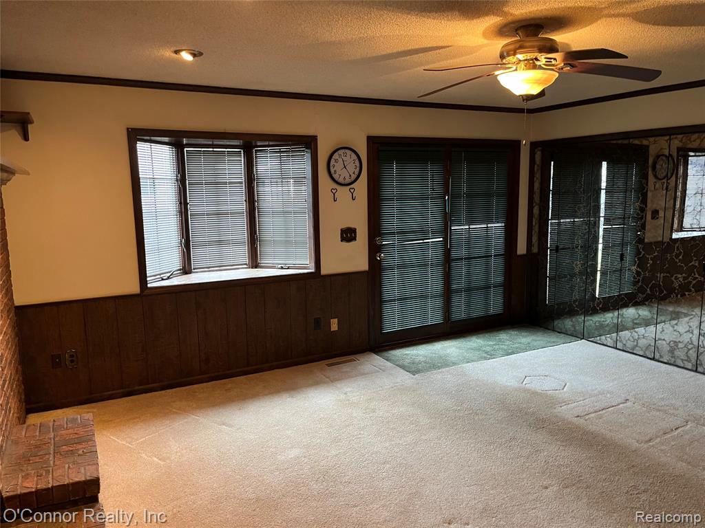 825 Illinois Street, Marysville, MI 48040 — Photo 5