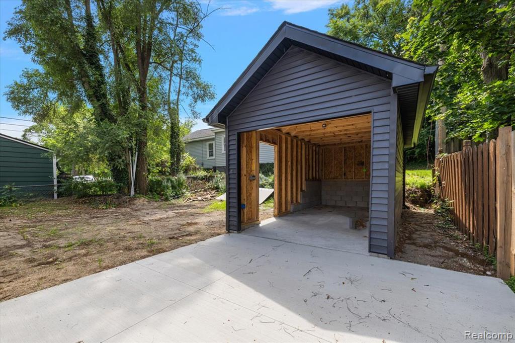 205 Pine Street - Photo 4