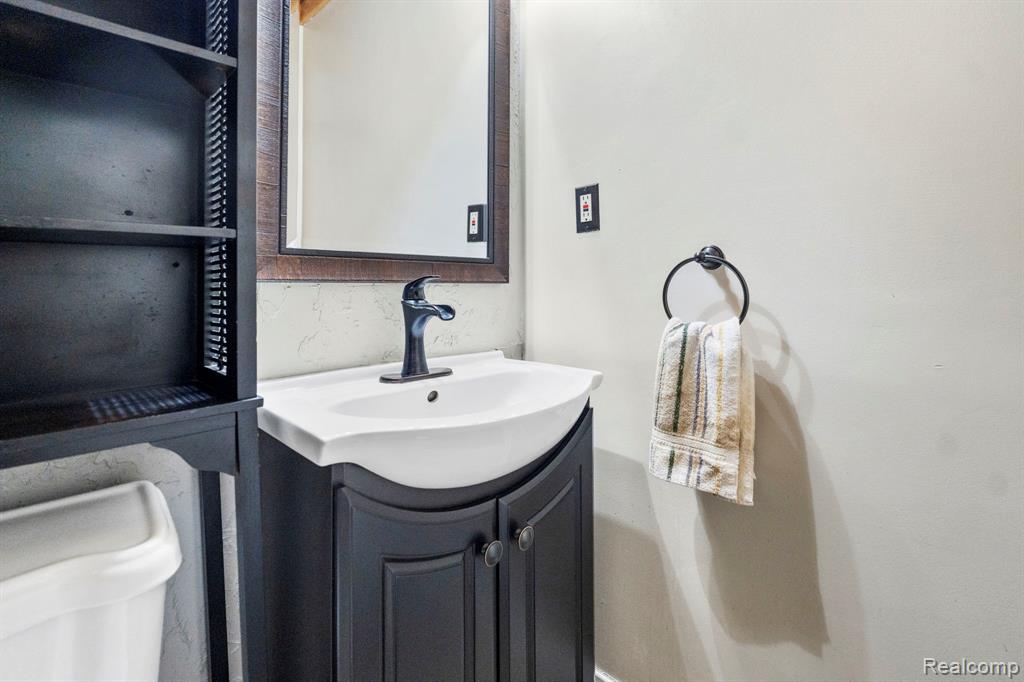 5376 Casey Road, Dryden, MI 48428 — Photo 24