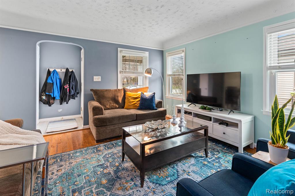 710 N VERNON Street, Dearborn, MI 48128 — Photo 4