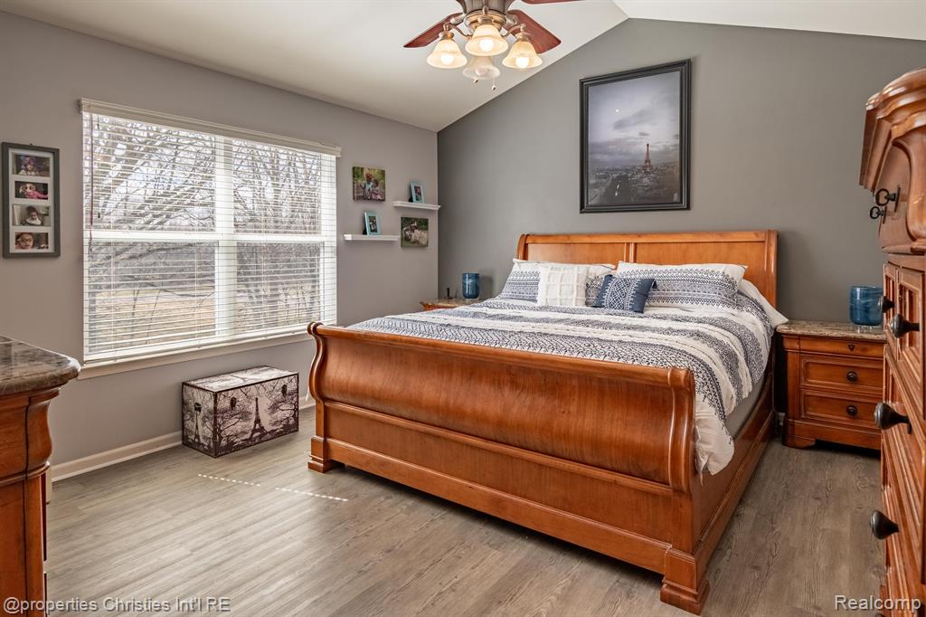 5946 OAK BEND Court, Howell, MI 48843 — Photo 28