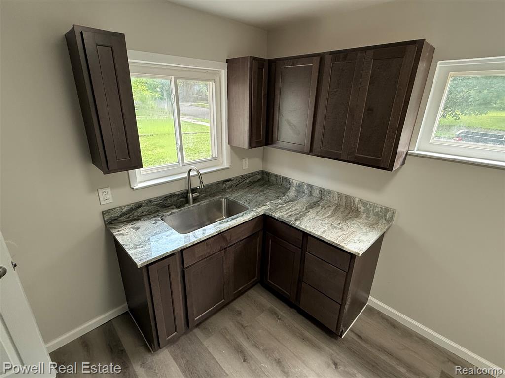 536 Emerson Avenue, Pontiac, MI 48342 — Photo 10