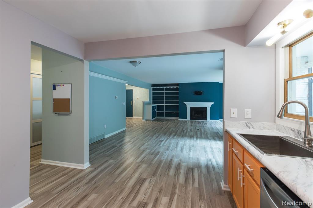 8629 MATHIAS Drive, 48, Grosse Ile, MI 48138 — Photo 12