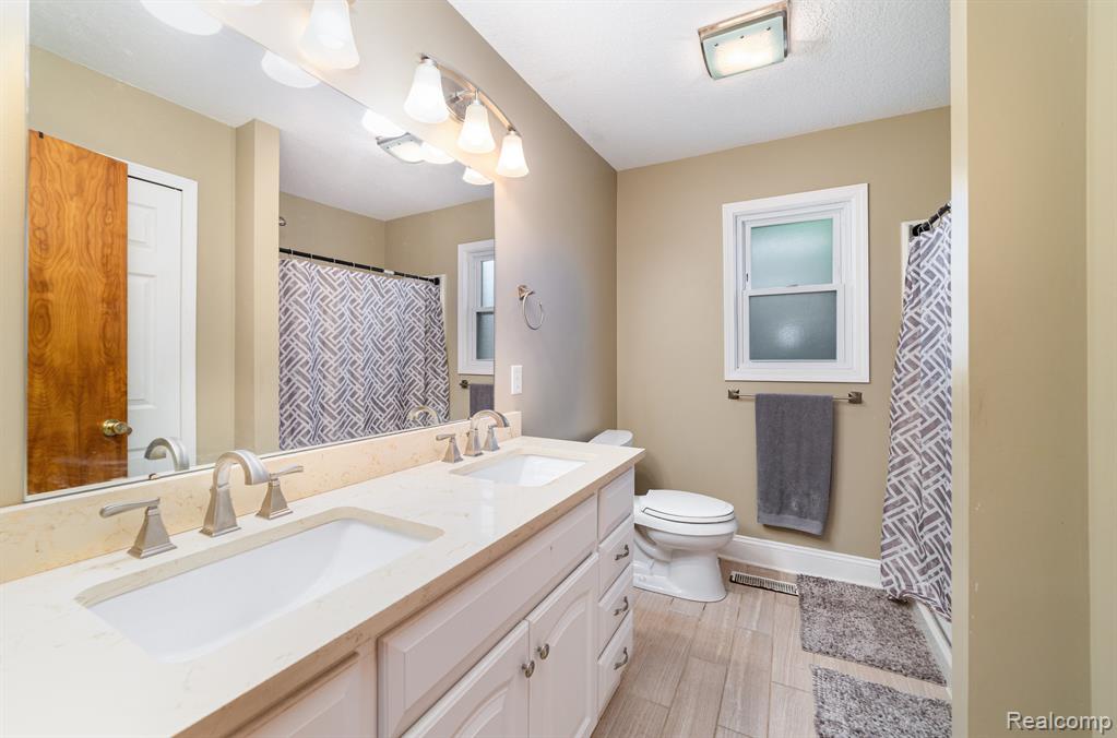3977 Snowberry Road, Bridgeport, MI 48722 — Photo 15