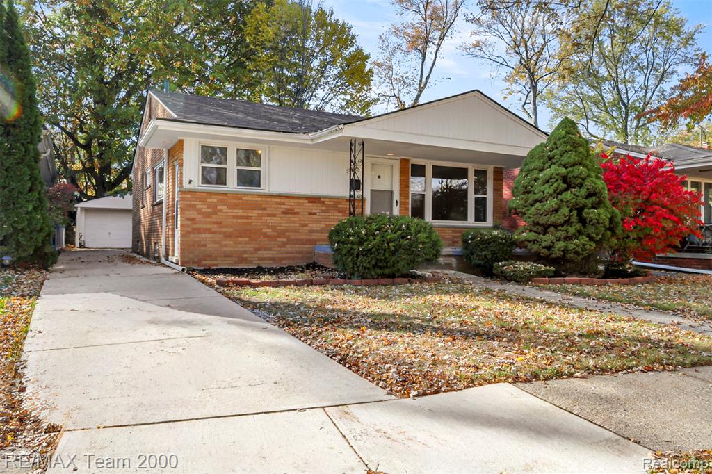 20602 Kenmore Avenue, Harper Woods, MI 48225 — Photo 3