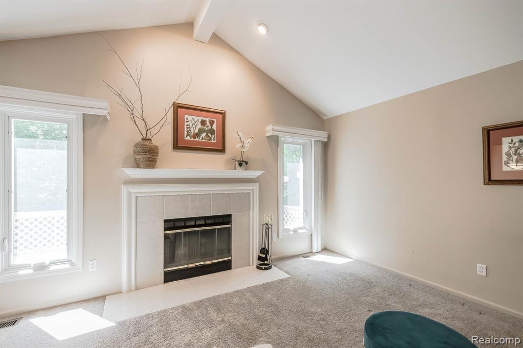 43221 Pointe Drive, 57, Clinton Twp, MI 48038 — Photo 15