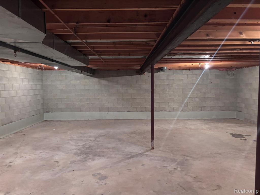 814 S Main Street, Lapeer, MI 48446 — Photo 15