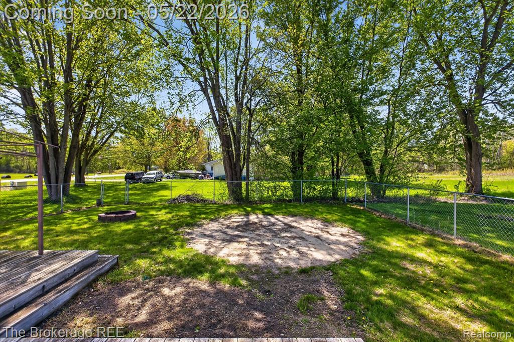 1029 Crestlane Drive, Saginaw, MI 48601 — Photo 34