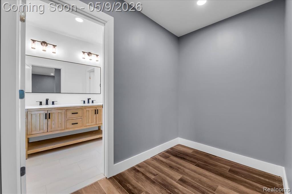 2181 Harding Street, Detroit, MI 48214 — Photo 26