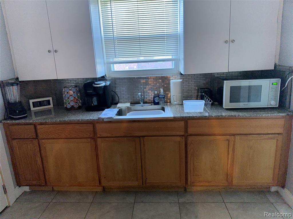 17566 Stoepel Street, Detroit, MI 48221 — Photo 35