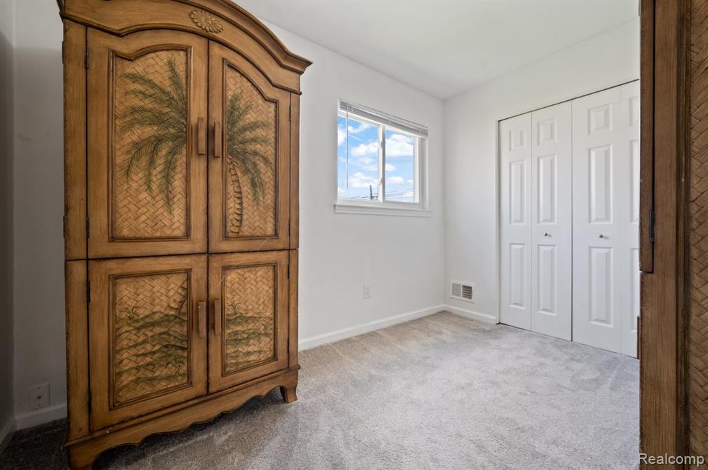 7256 Deering Street, Westland, MI — Photo 15