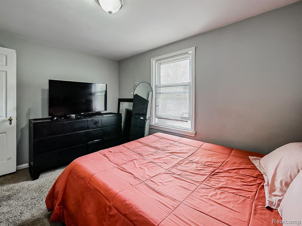 5936 Hillcrest Street, Grosse Pointe, MI 48236 — Photo 24