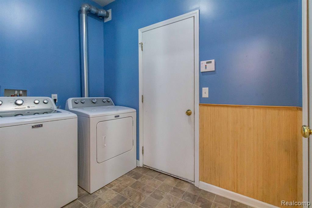 7103 ADDINGTON Drive, Commerce Twp, MI 48390 — Photo 26