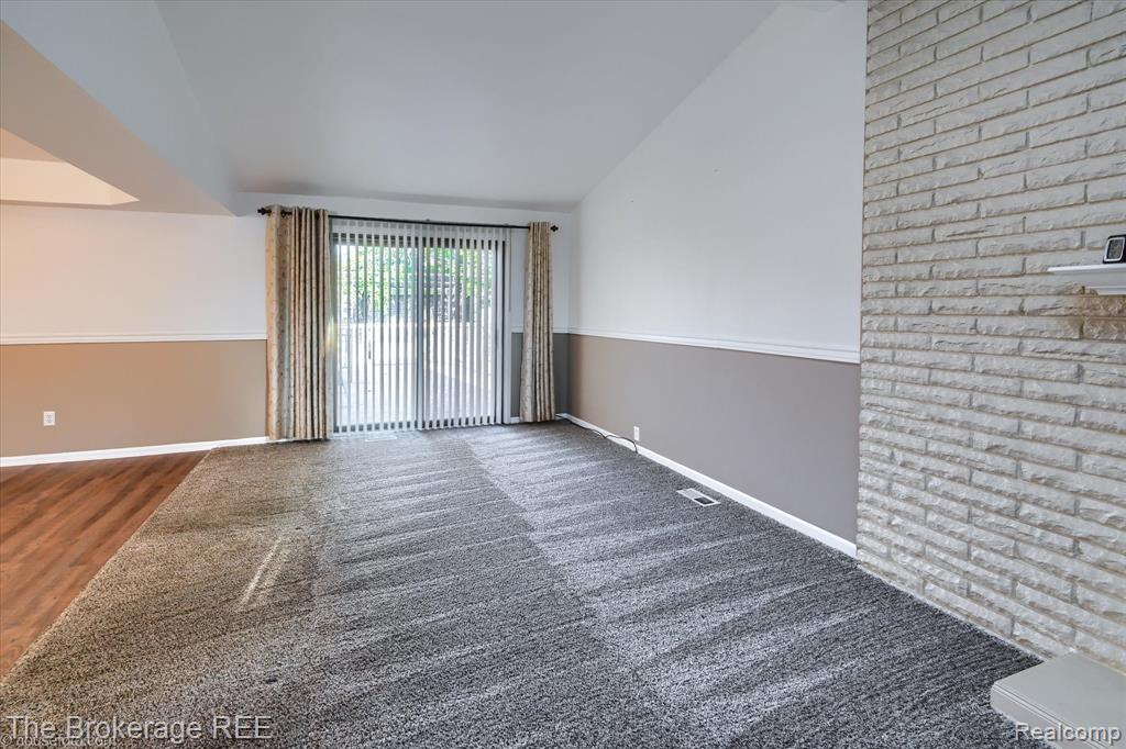 527 Amesbury Drive, Davison, MI 48423 — Photo 14