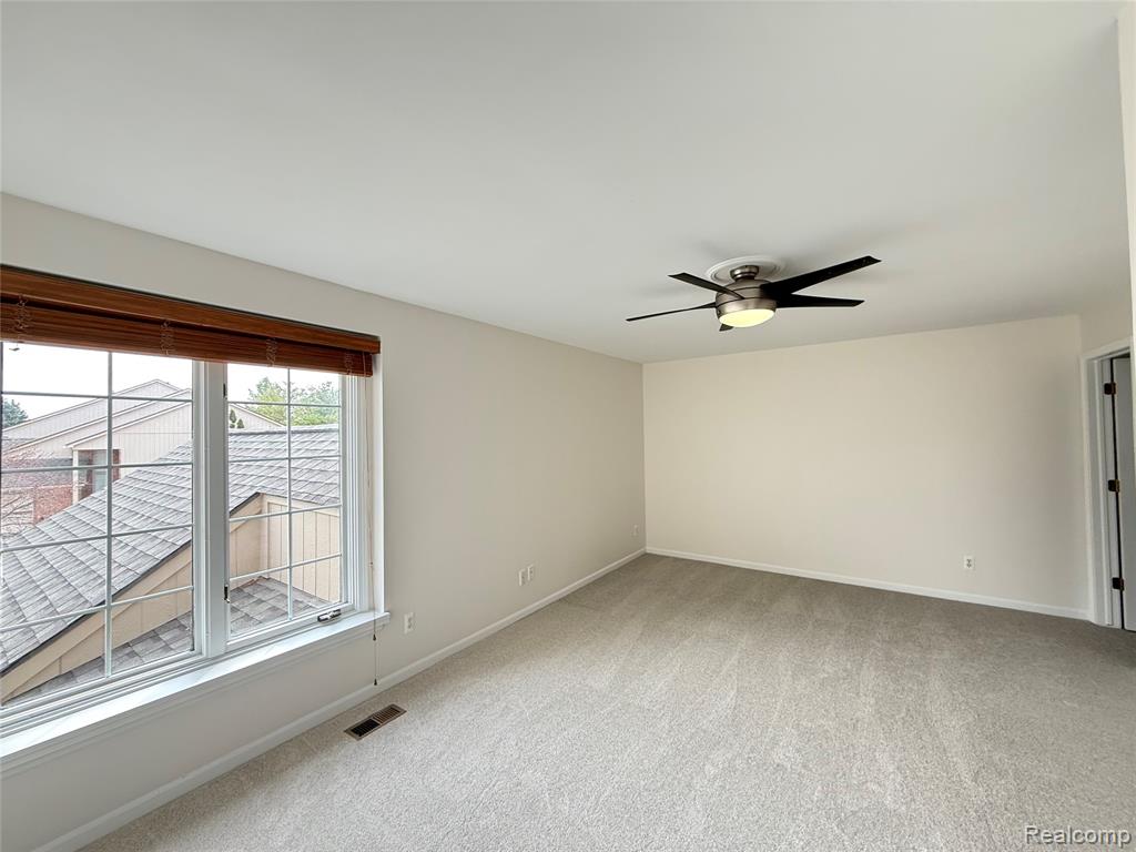 55503 Boardwalk Drive, Utica, MI 48316 — Photo 31