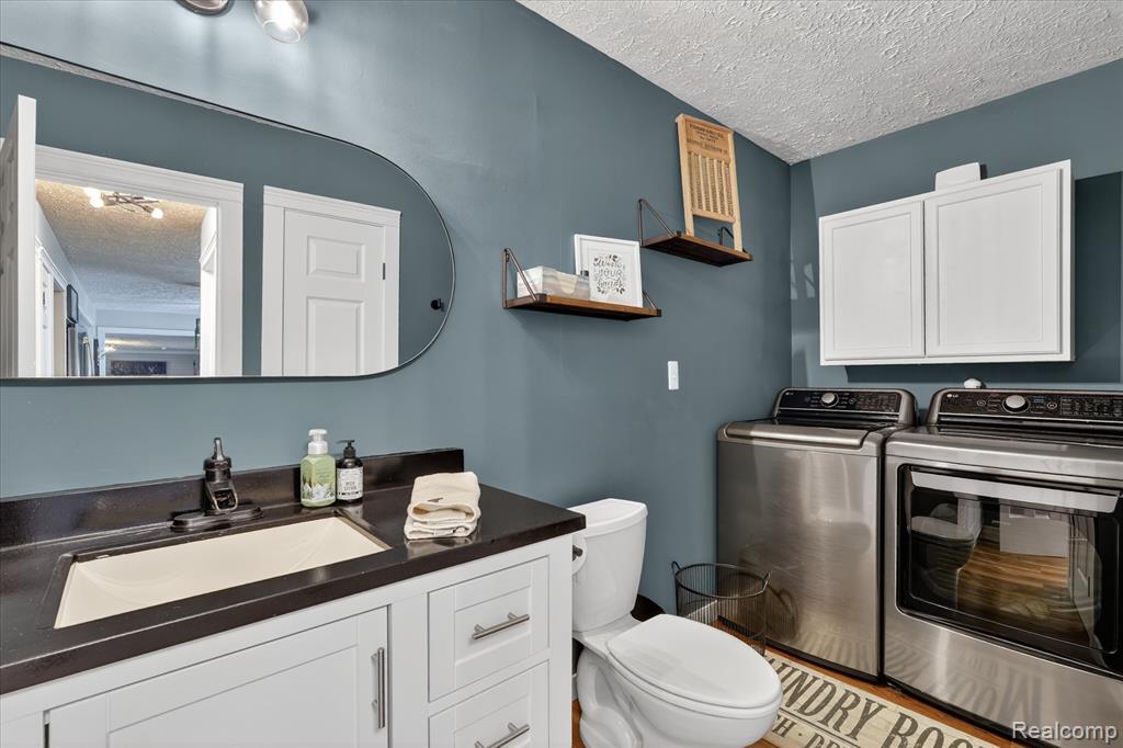5640 Fowlerville Road, Fowlerville, MI 48836 — Photo 30